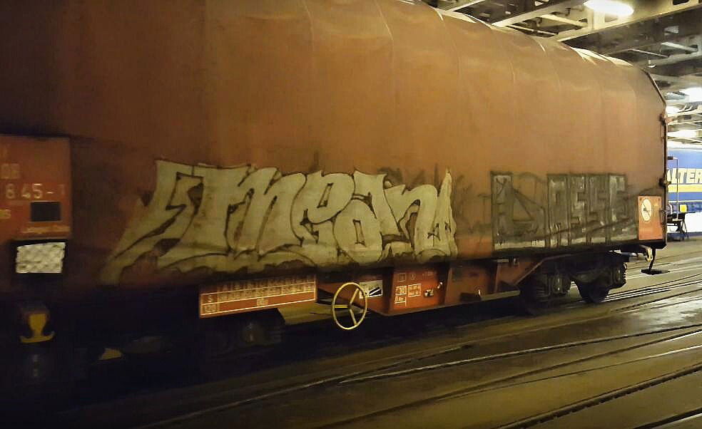 Graffiti Train in Rostock - Photo by freightraffic - mean, lasse, frght (2016)