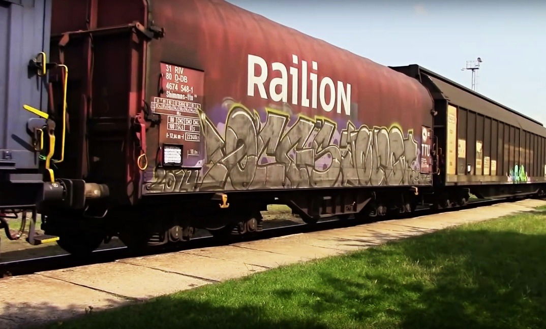 Graffiti Wall in Česko - Photo by freightraffic - ocgs, fret, freight (2016)