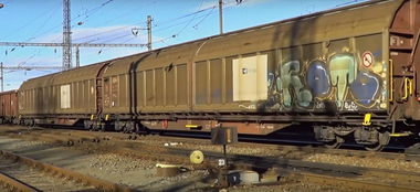 Graffiti Train in Česko - Photo by freightraffic - roto, ous, freight (2011)