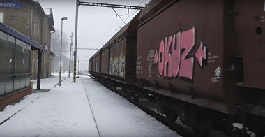 Graffiti Train in Štepanov - Photo by freightraffic - okuz, cargo (2016)