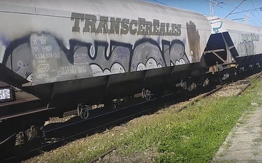 Graffiti Train in Polsko - Photo by freightraffic - owar, fret, freight (2016)