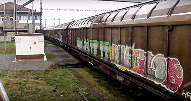 Graffiti Train in Brno - Photo by freightraffic - watt, palozo, fret (2017)