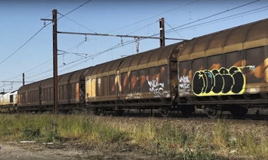 Graffiti Wall in Francie - Photo by freightraffic - moses, freight, fr8 (2015)