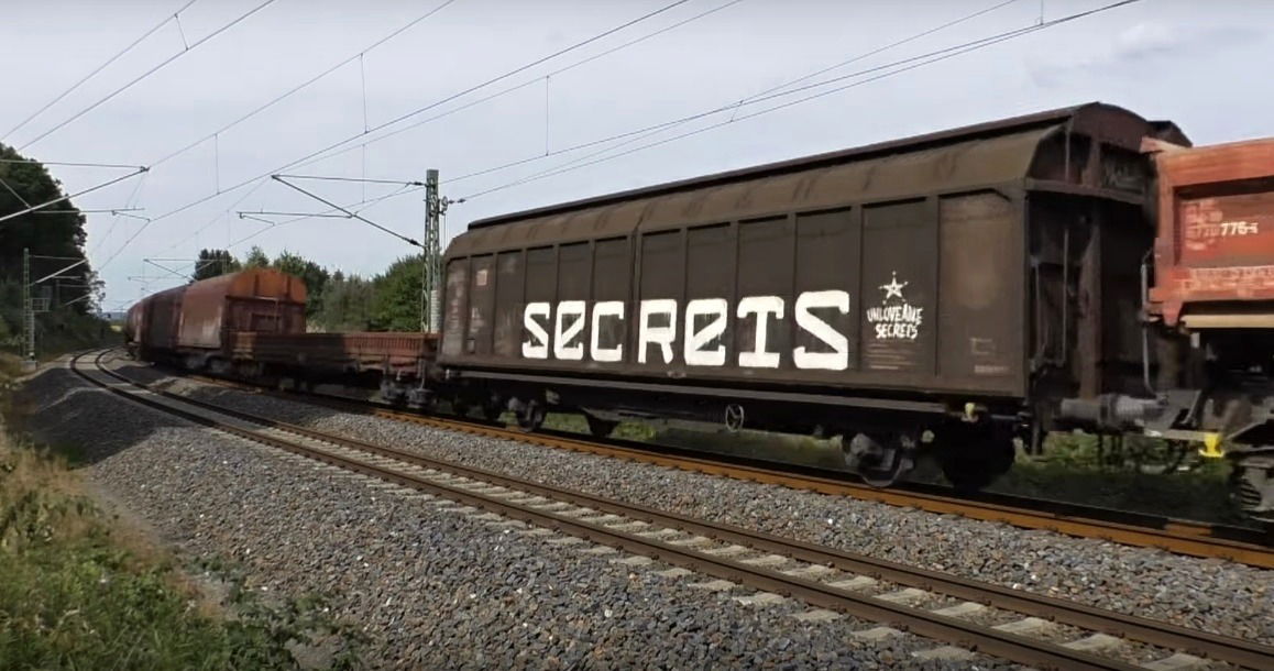 Graffiti Train in Gemeinde bergern im dunkelsteinerwald - Photo by freightraffic - secrets, fr8, freight (2016)