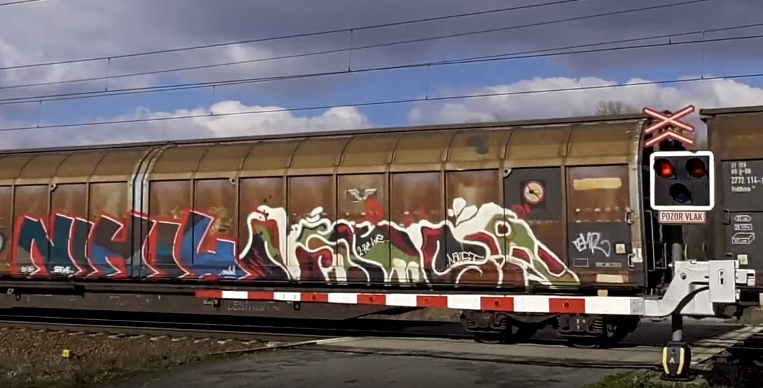 Graffiti Train in Česko - Photo by freightraffic - nihil, freight, fret (2016)