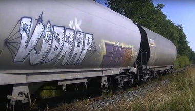 Graffiti Train in Gemeinde retz - Photo by freightraffic - kidnap, swate, fr8 (2016)