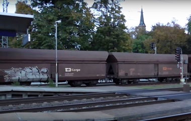 Graffiti Train in Česko - Photo by freightraffic - wee, cargo, fret