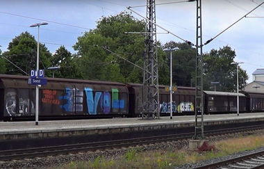 Graffiti Train in Polsko - Photo by freightraffic - evol, freight, fr8 (2016)