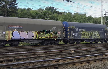 Graffiti Train in Polsko - Photo by freightraffic - jnr, tool, zomer (2016)