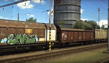 Graffiti Train in Ostrava - Photo by freightraffic - zmks, fr8, freight (2016)