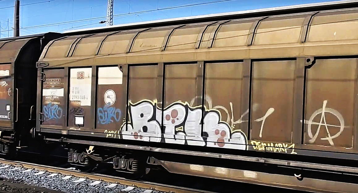 Graffiti Train in Německo - Photo by freightraffic - btk, fr8, freight (2016)