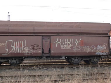 Graffiti Train in Jezernice - Photo by freightraffic - tags, freight, fr8 (2016)