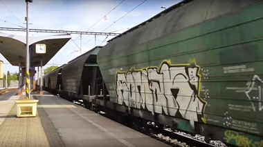 Graffiti Train in Česko - Photo by freightraffic - romak, freight (2015)