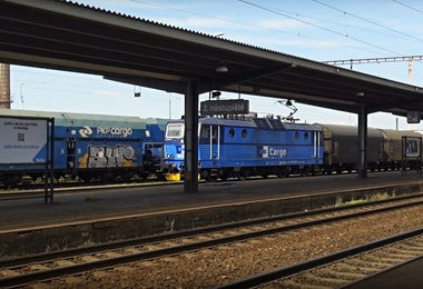 Graffiti Train in Ostrava - Photo by freightraffic - syf, fr8, freight (2016)