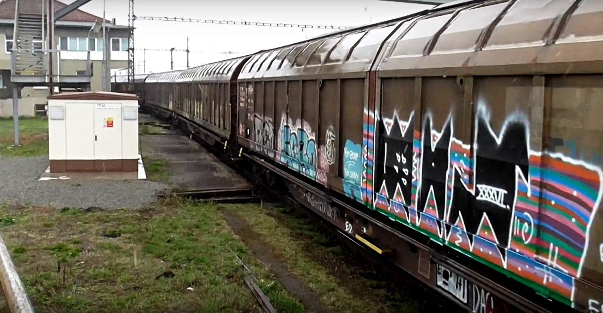 Graffiti Train in Brno - Photo by freightraffic - freight, trains (2017)