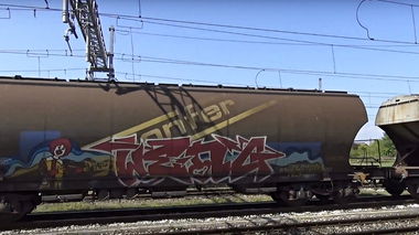 Graffiti Train in Francie - Photo by freightraffic - weng, fret, freight (2016)