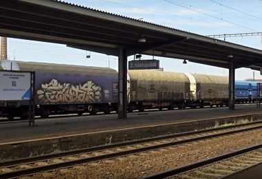 Graffiti Train in Ostrava - Photo by freightraffic - fr8, freight, t2b (2016)