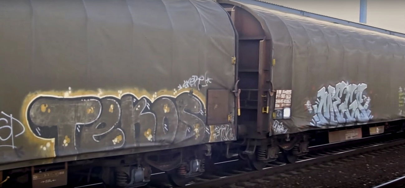 Graffiti Train in Česko - Photo by freightraffic - tekos, megs, freight