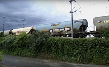 Graffiti Train in Francie - Photo by freightraffic - upsc, fret, freight (2016)