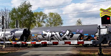 Graffiti Train in Česko - Photo by freightraffic - thik, freight, fret (2017)