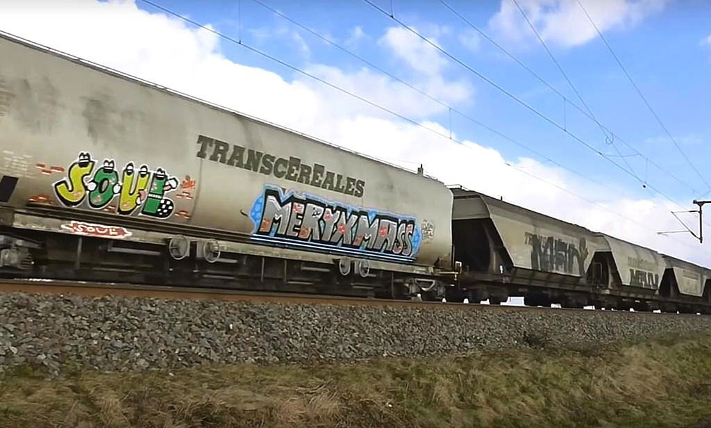 Graffiti Train in Německo - Photo by freightraffic - soul, meryxmass, fr8 (2016)