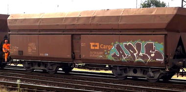 Graffiti Wall in Pardubice - Photo by freightraffic - aple, freight, fr8 (2016)