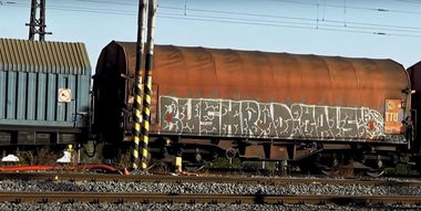 Graffiti Train in Olomouc - Photo by freightraffic - bushradicals, freight