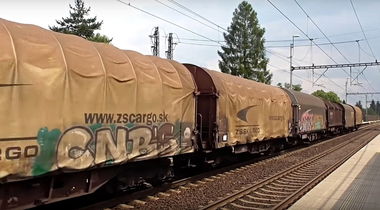 Graffiti Train in Vendryně - Photo by freightraffic - cnbs, freight, fr8 (2016)