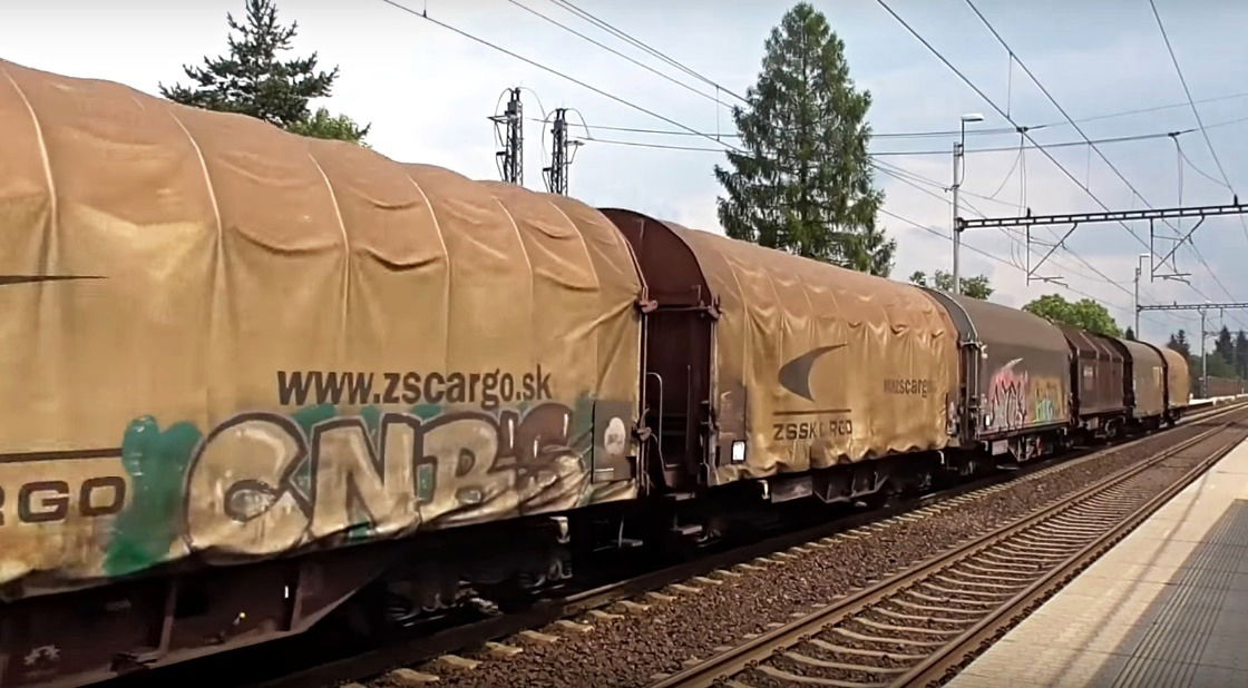 Graffiti Train in Vendryně - Photo by freightraffic - cnbs, freight, fr8 (2016)