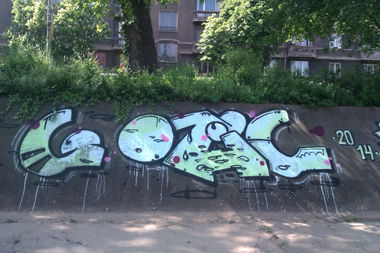 Graffiti Wall - Photo by funkshit