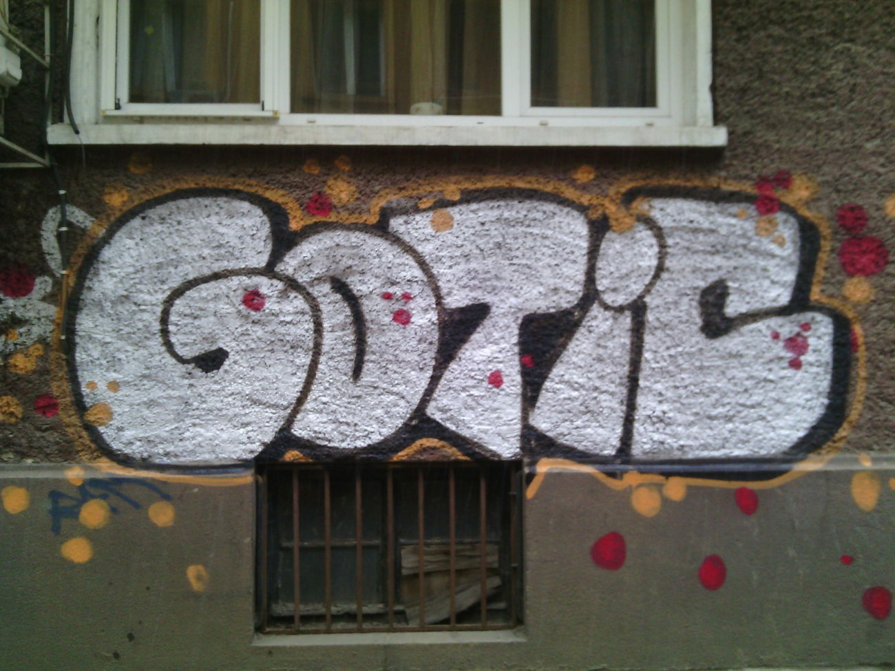 Graffiti Wall - Photo by funkshit - gotic (2015)