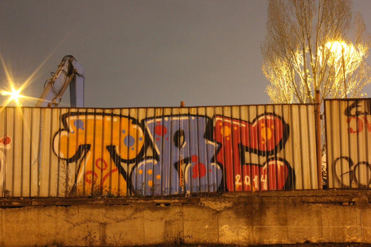Graffiti Bombing - Photo by funkshit