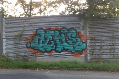 Graffiti Bombing - Photo by funkydude33 - ADHS, Tübingen