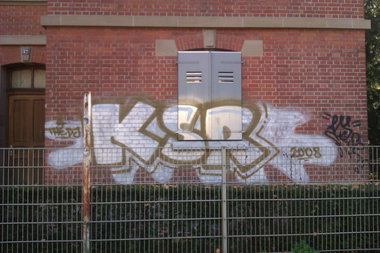 Graffiti Bombing - Photo by funkydude33 - 4THEDJ, KSR, TÜBINGEN (2008)