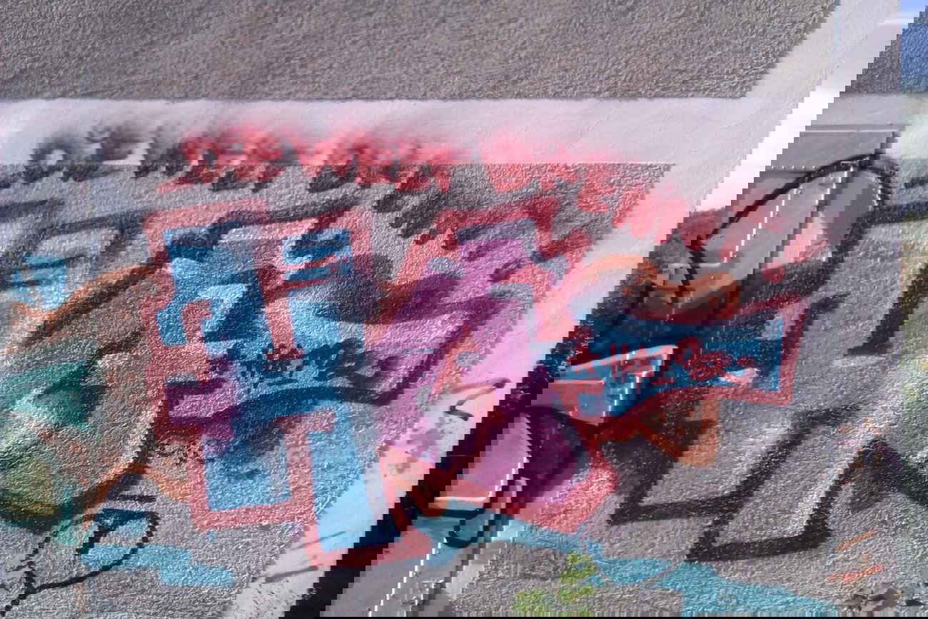 Graffiti Bombing - Photo by funkydude33 - HQ, TÜBINGEN