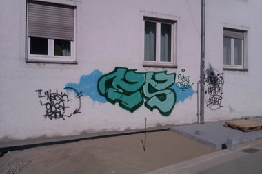Graffiti Bombing - Photo by funkydude33 - ES, CREW, TÜBINGEN