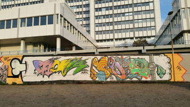 Graffiti Wall - Photo by funkytoyshit - panik, retro, unterarmflavor