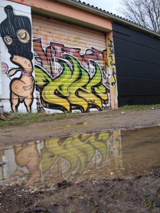 Graffiti Wall - Photo by funkytoyshit - rape, sexuellerübergriff, triebtäter