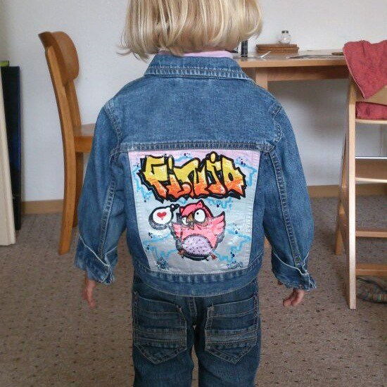 Graffiti Wall - Photo by funkytoyshit - retro, funky, toy