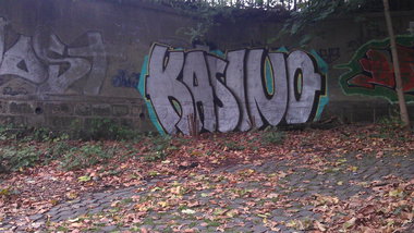 Graffiti Bombing - Photo by furz - kasino, zk, icw