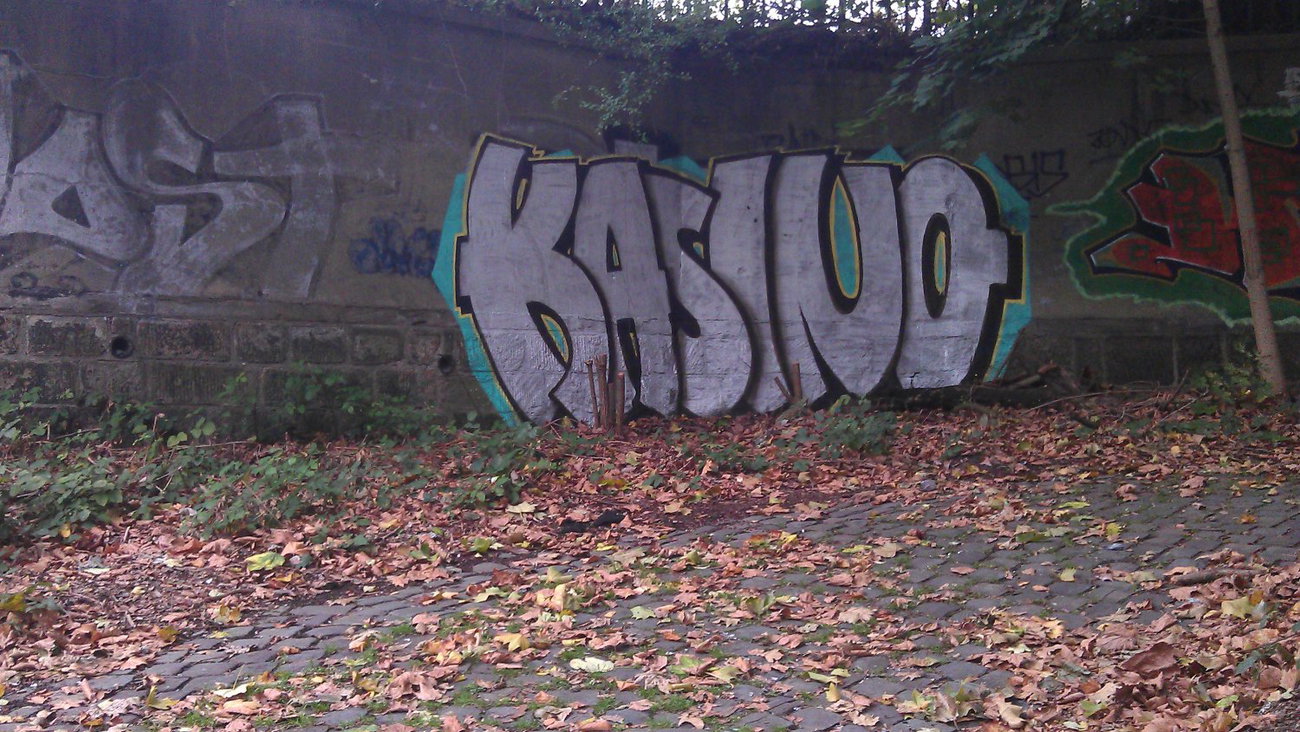Graffiti Bombing - Photo by furz - kasino, zk, icw