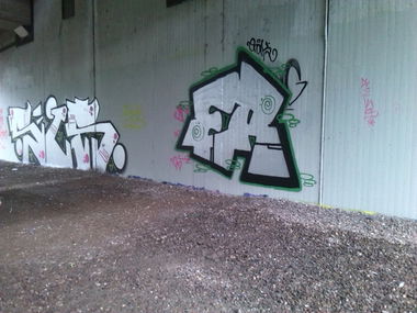 Graffiti Bombing - Photo by futlocker - erak, sir, oldenburg