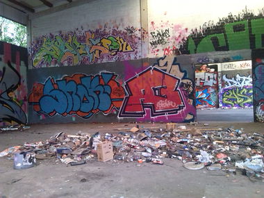 Graffiti Wall - Photo by futlocker - snok, erak
