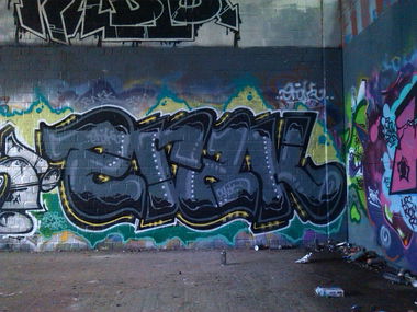 Graffiti Wall - Photo by futlocker - erak