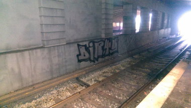 Graffiti Bombing in Deutschland - Photo by gartenzwerg - dirty