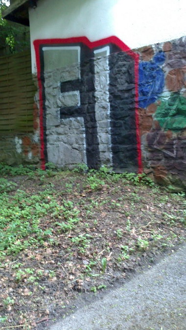 Graffiti Bombing in Essen - Photo by gartenzwerg - ei