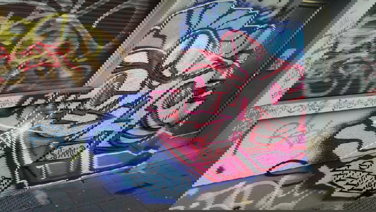 Graffiti Bombing - Photo by gartenzwerg - ciao