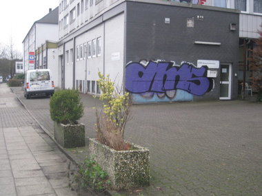 Graffiti Bombing - Photo by gartenzwerg - DMS (2013)