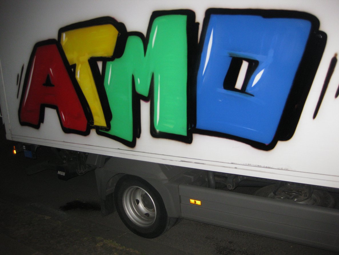 Graffiti Bombing - Photo by gartenzwerg - Atmo (2012)