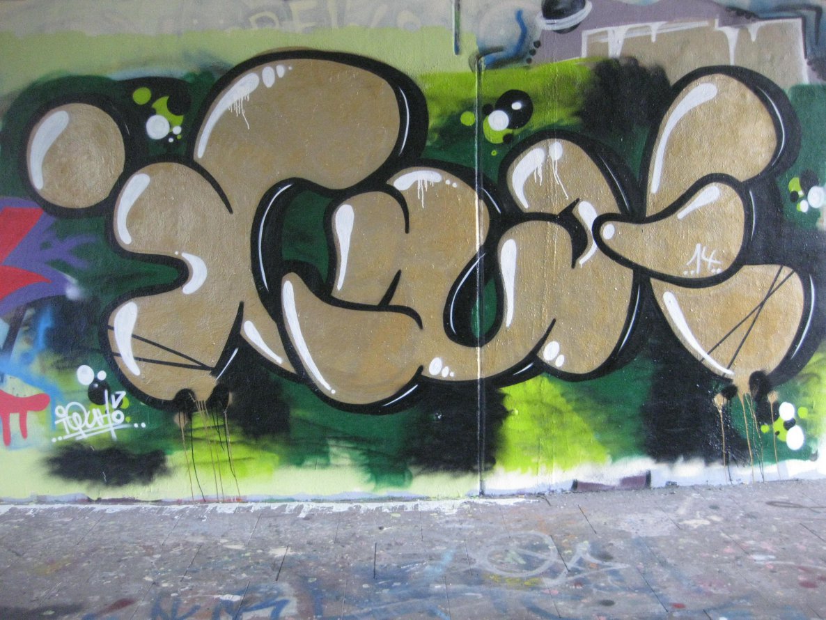 Graffiti Wall - Photo by gartenzwerg - IQUH (2014)